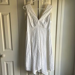White lace Lilly Pulitzer dress. Size 4